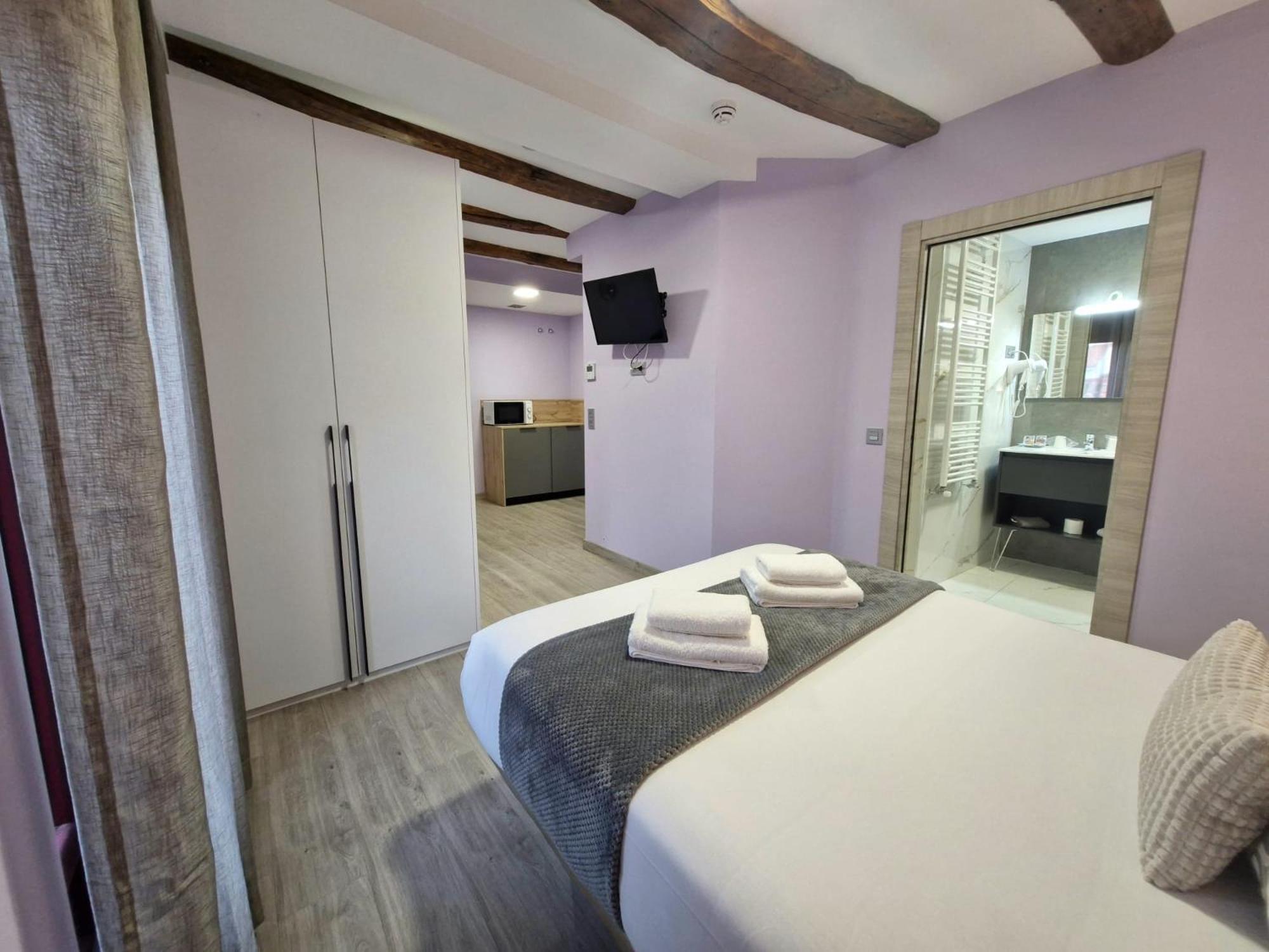 Feeling Home - Suites&Rooms Leão Exterior foto